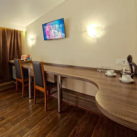 Aparthotel Kvartira 1 4*
