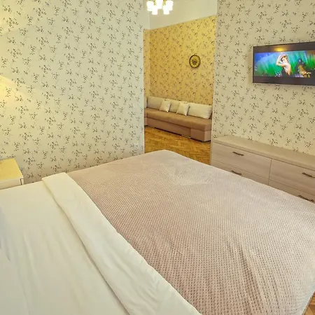 Aparthotel Kvartira 1 *