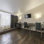 Kvartira 1 Lägenhetshotell Odessa