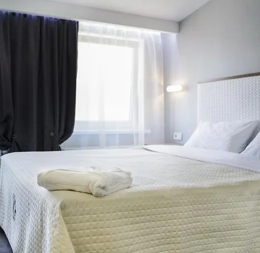 Aparthotel Kvartira 1 4*