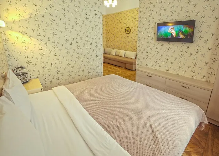 Aparthotel Kvartira 1 4*